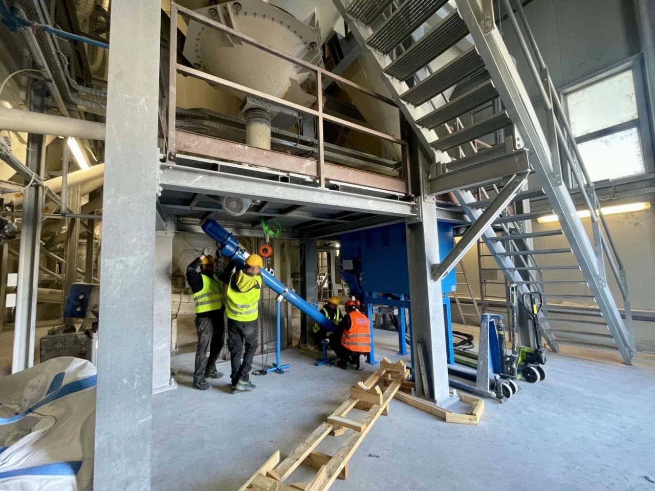 Centralised resin and plaster extraction system – 3